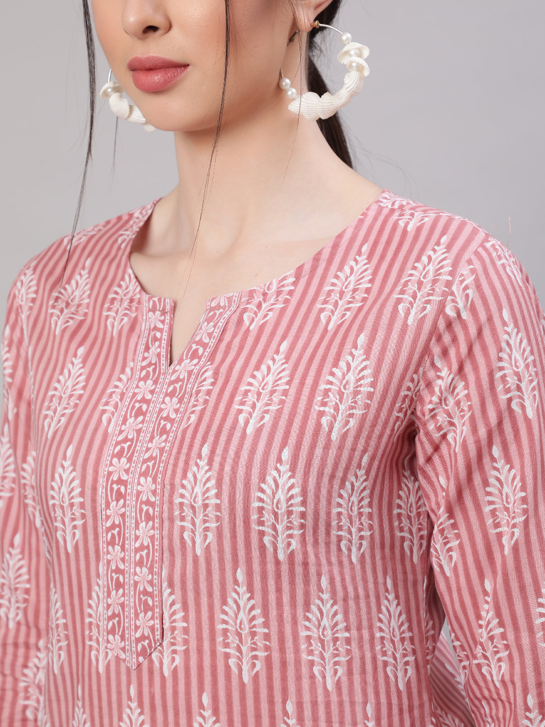 Women Pink Straight Tunic With Three Quarter Sleeves