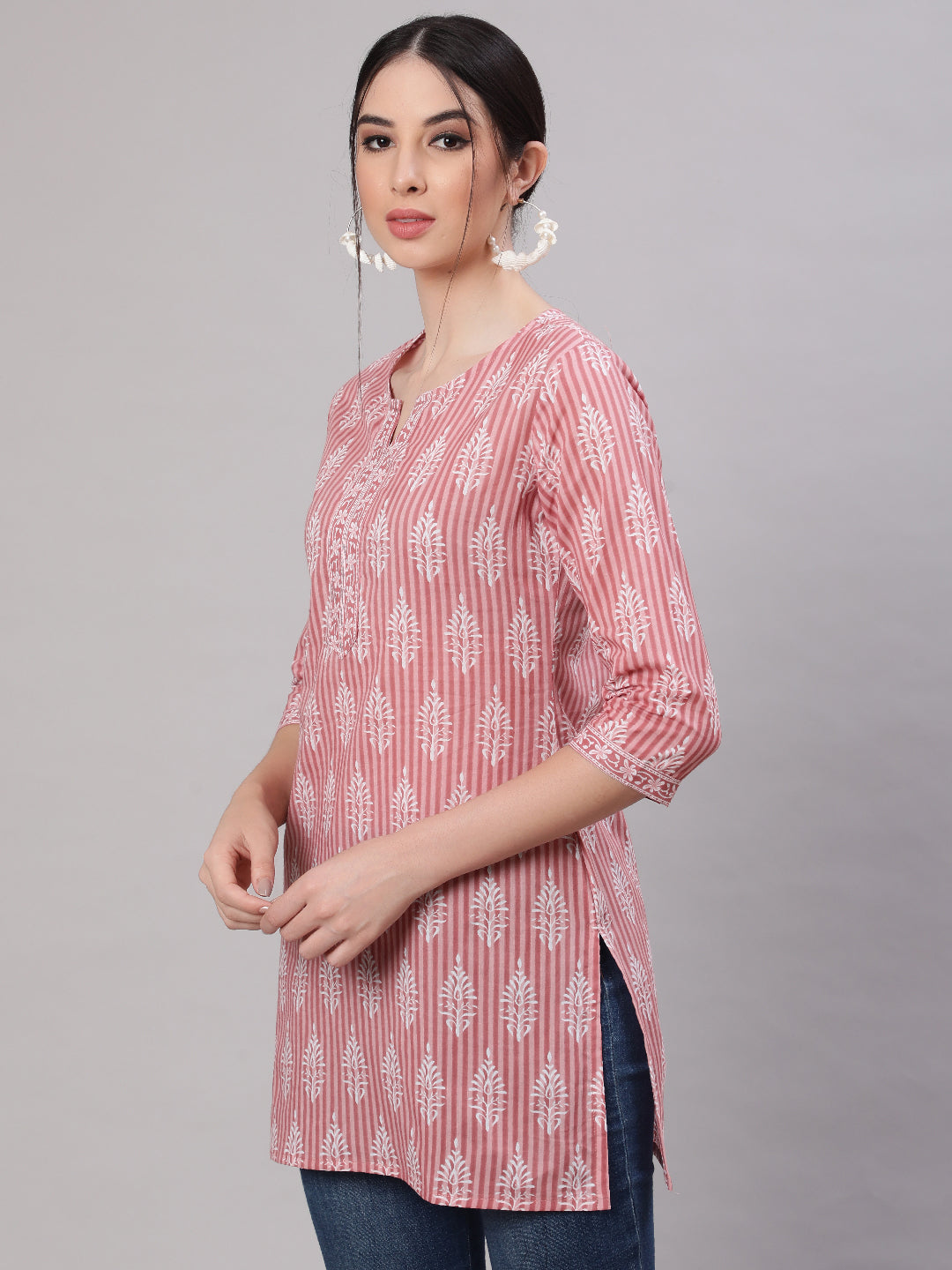 Women Pink Straight Tunic With Three Quarter Sleeves
