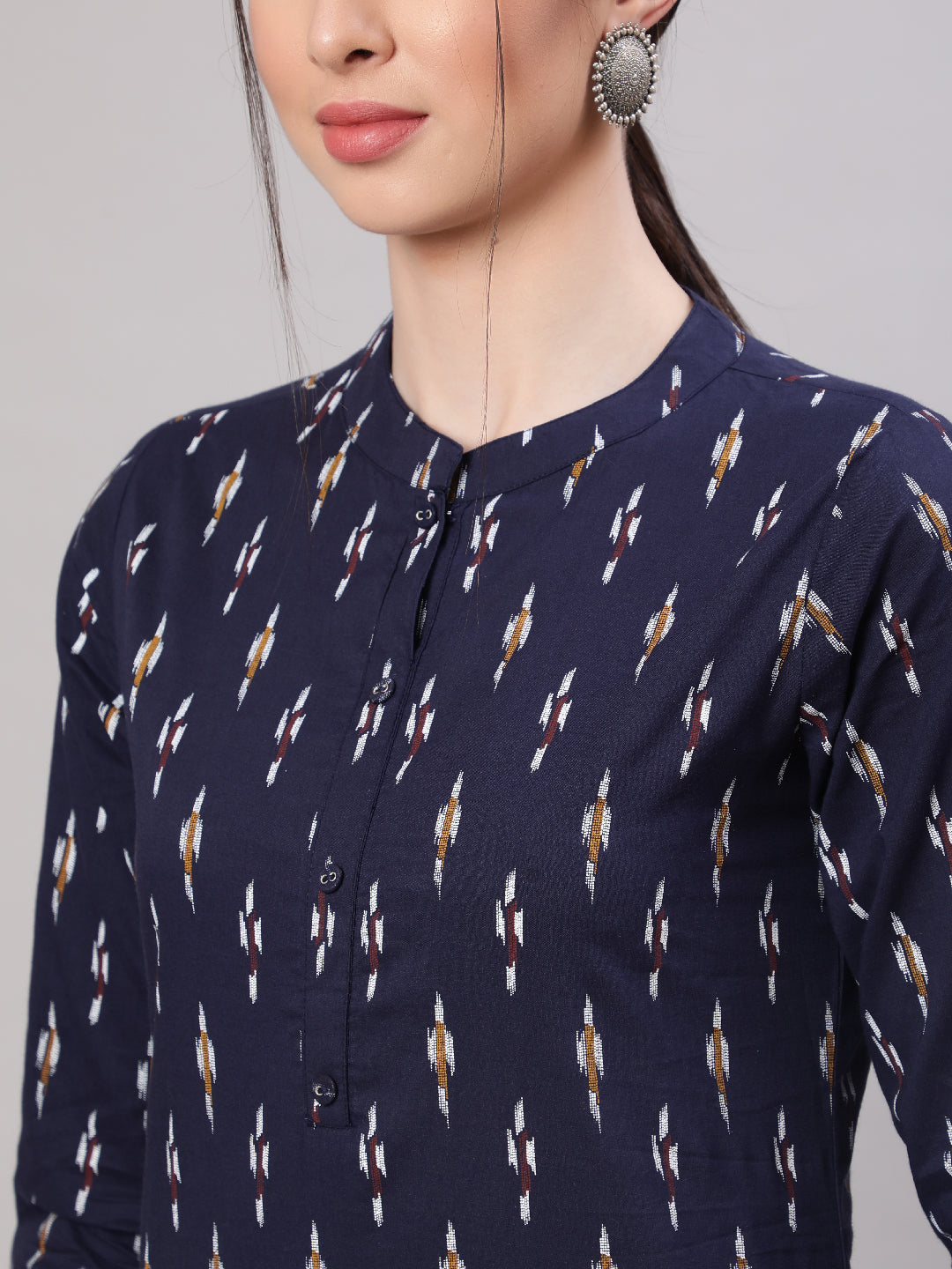 Women Blue Straight Tunic With Three Quarter Sleeves