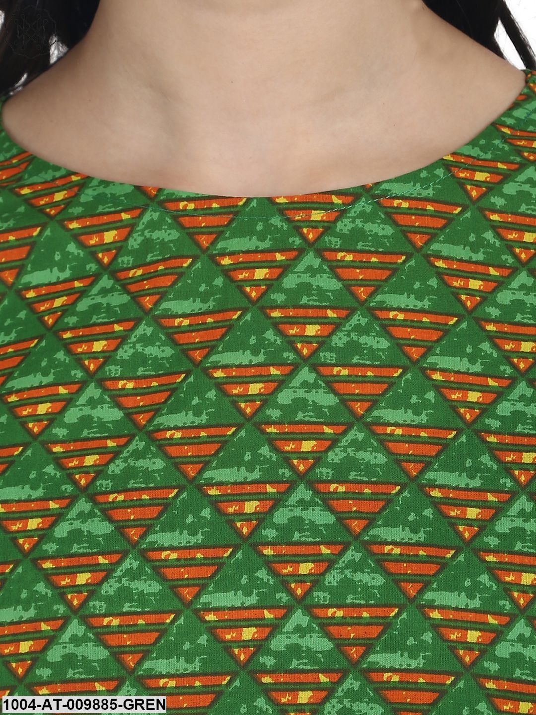 Green Printed 3/4Th Sleeve A-Line Kurta With Side Cut