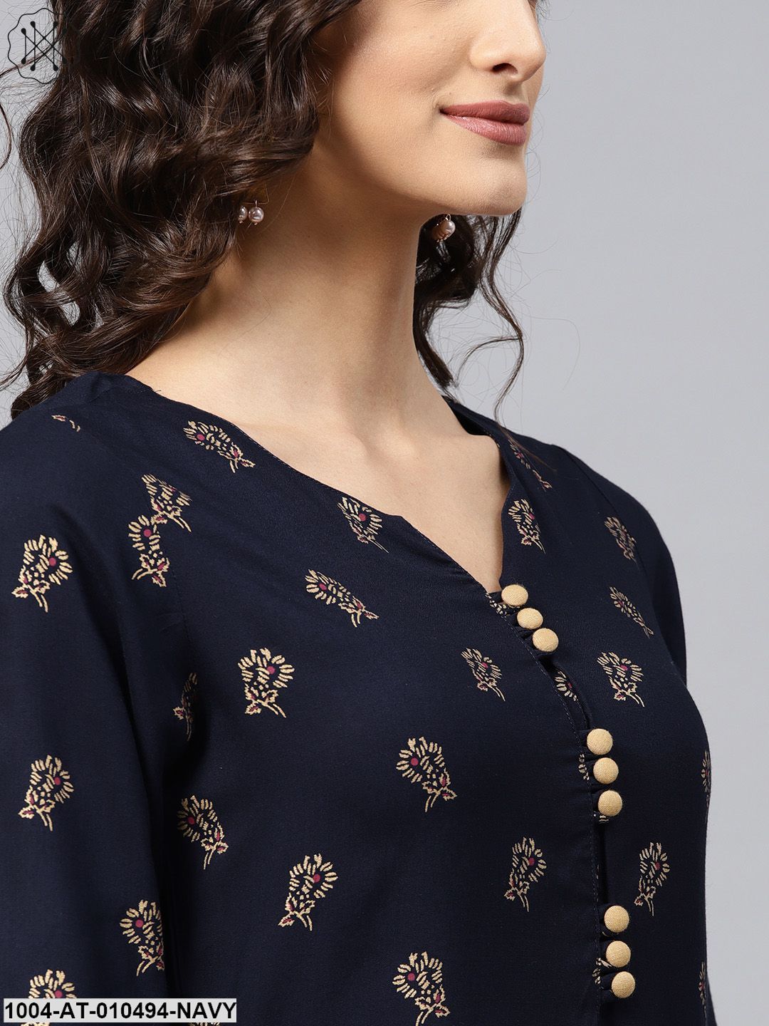 Navy Blue Printed Kurta With V-Neck And 3/4 Sleeves