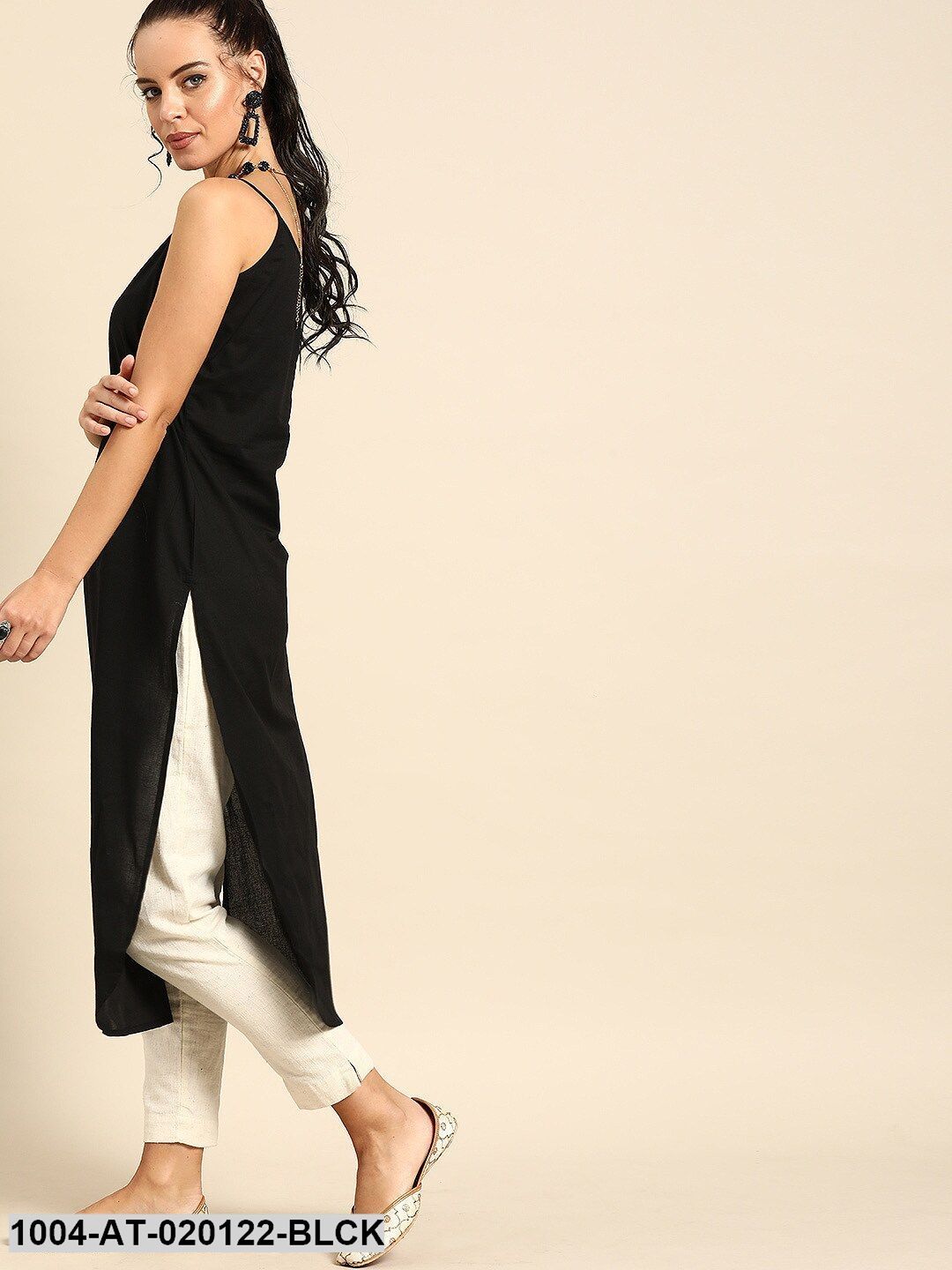 Black & Beige Solid Straight Kurta With Ethnic Jacket