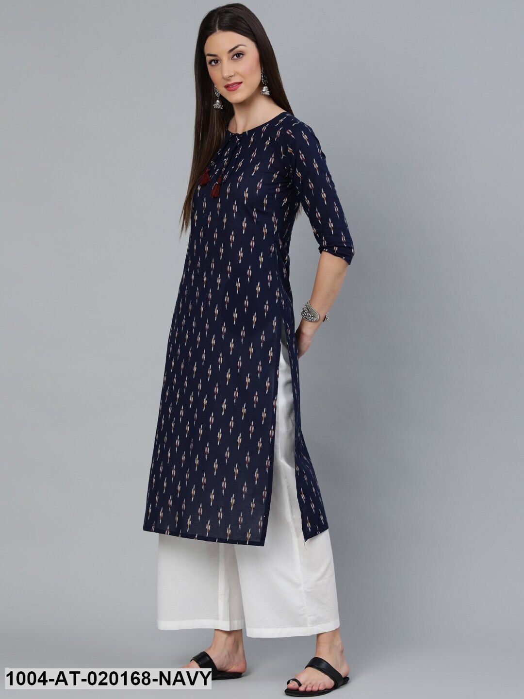 Navy Blue & White Geometric Keyhole Neck Kurta