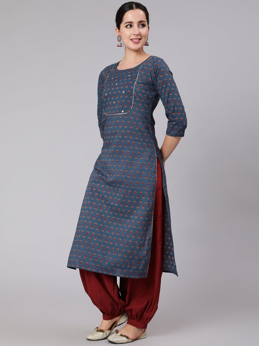 Blue & Maroon Floral Printed Straight kurta With Three Quarter Sleeves