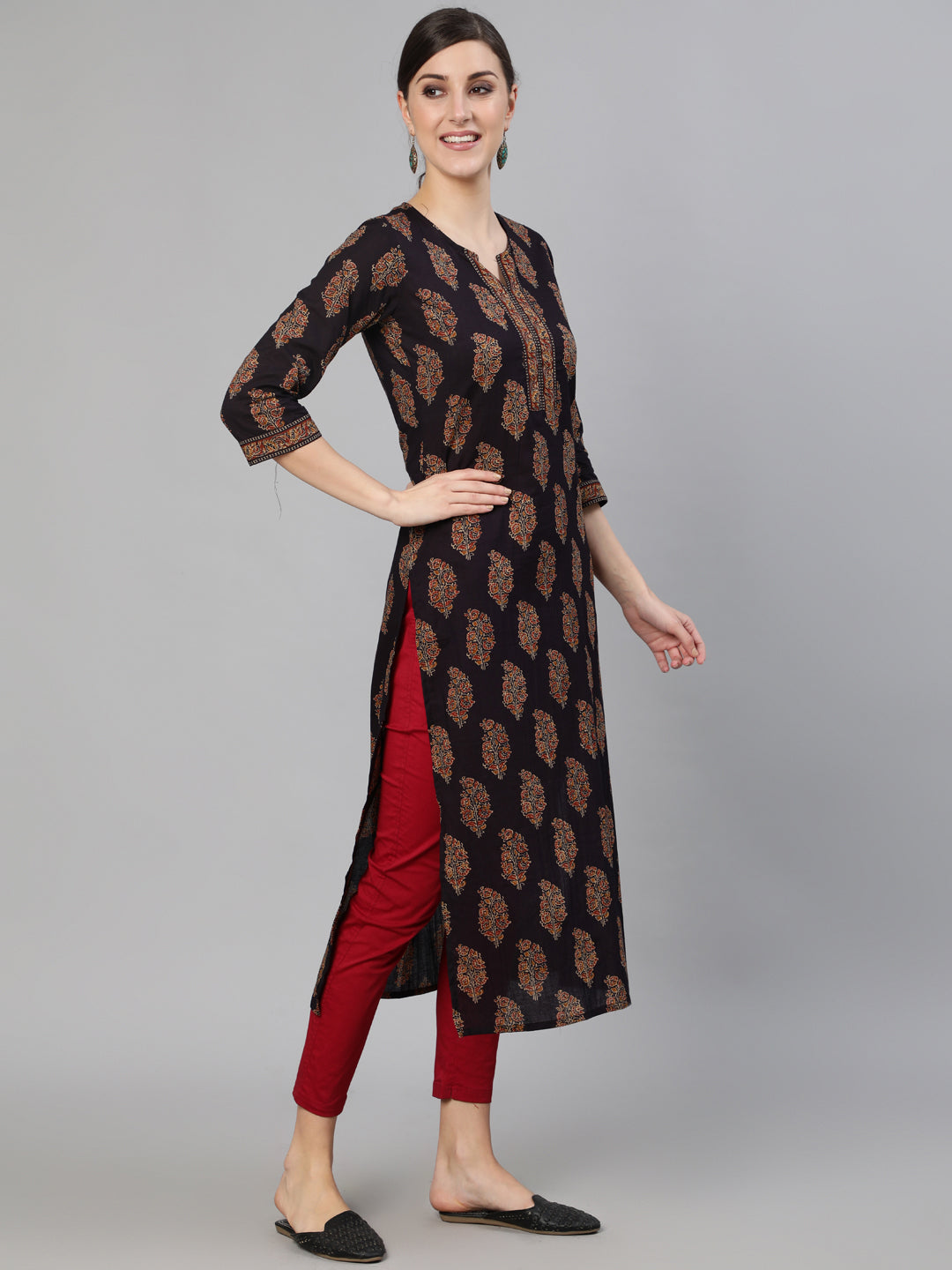 Black Ethnic Printed Straight Kurta With Three Quarter Sleeves
