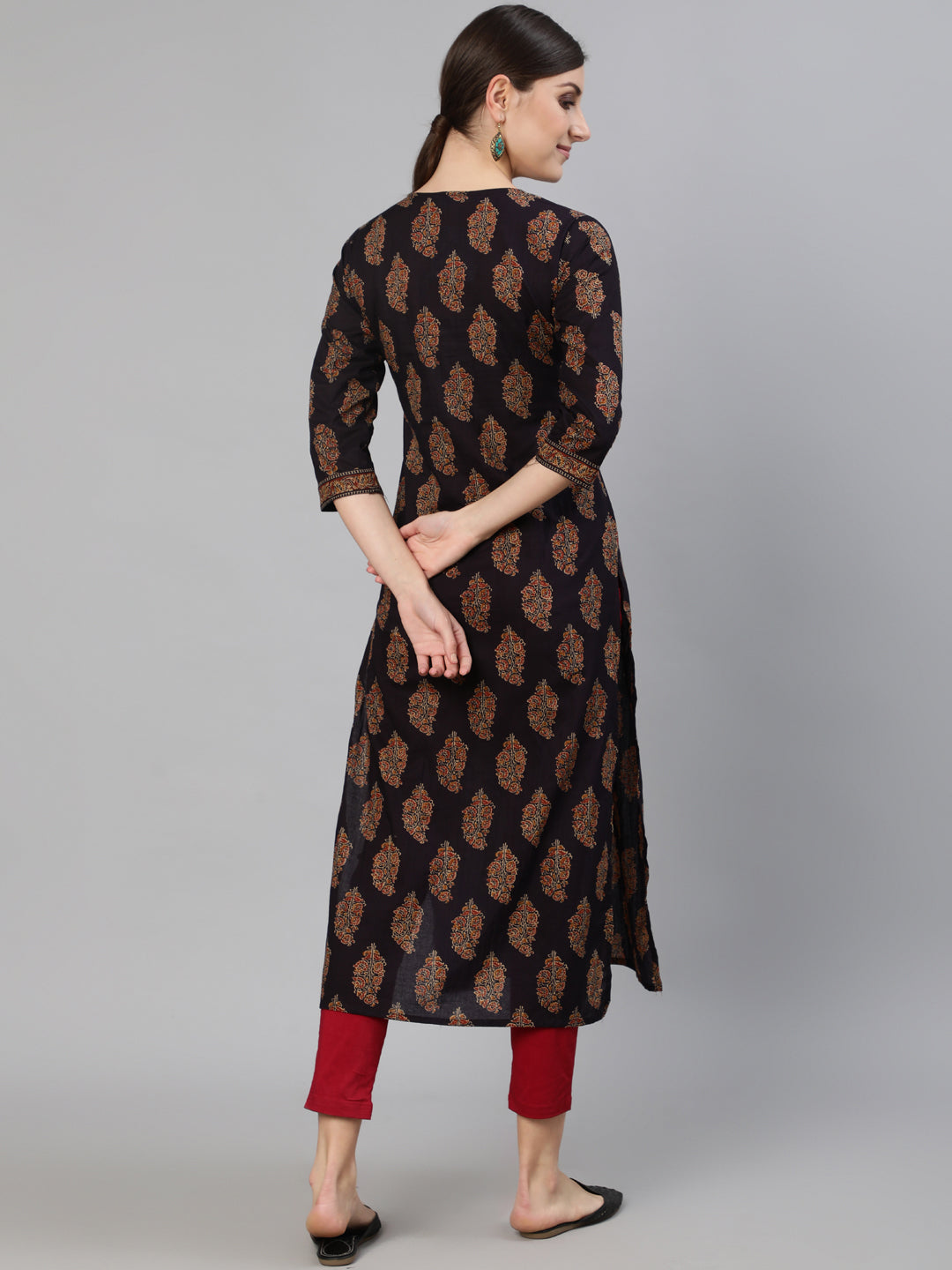Black Ethnic Printed Straight Kurta With Three Quarter Sleeves