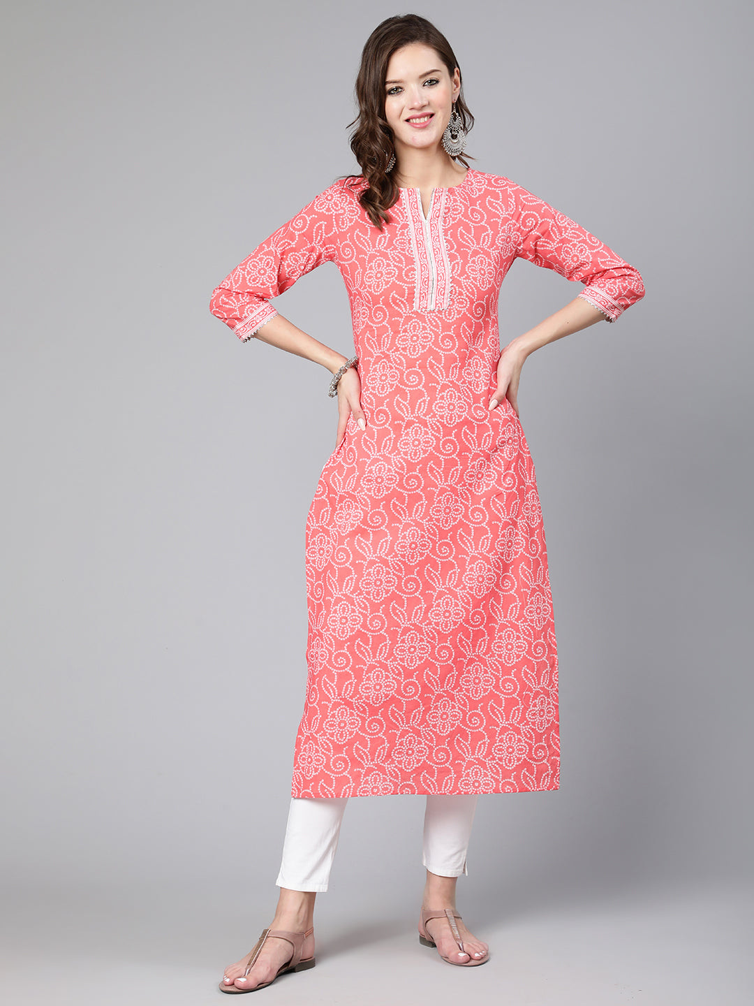 Pink Bandhani Printed Straight Kurta With Three Quarter Sleeves