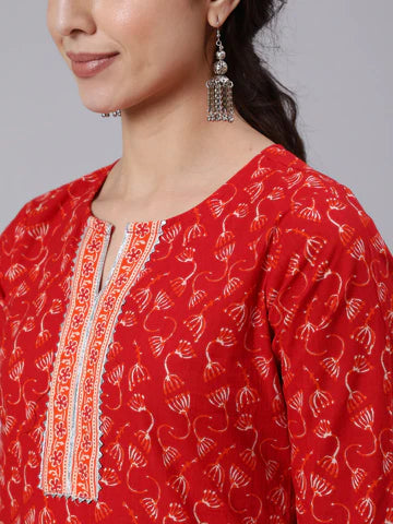 Red Printed Straight kurta With Three Quarter Sleeves