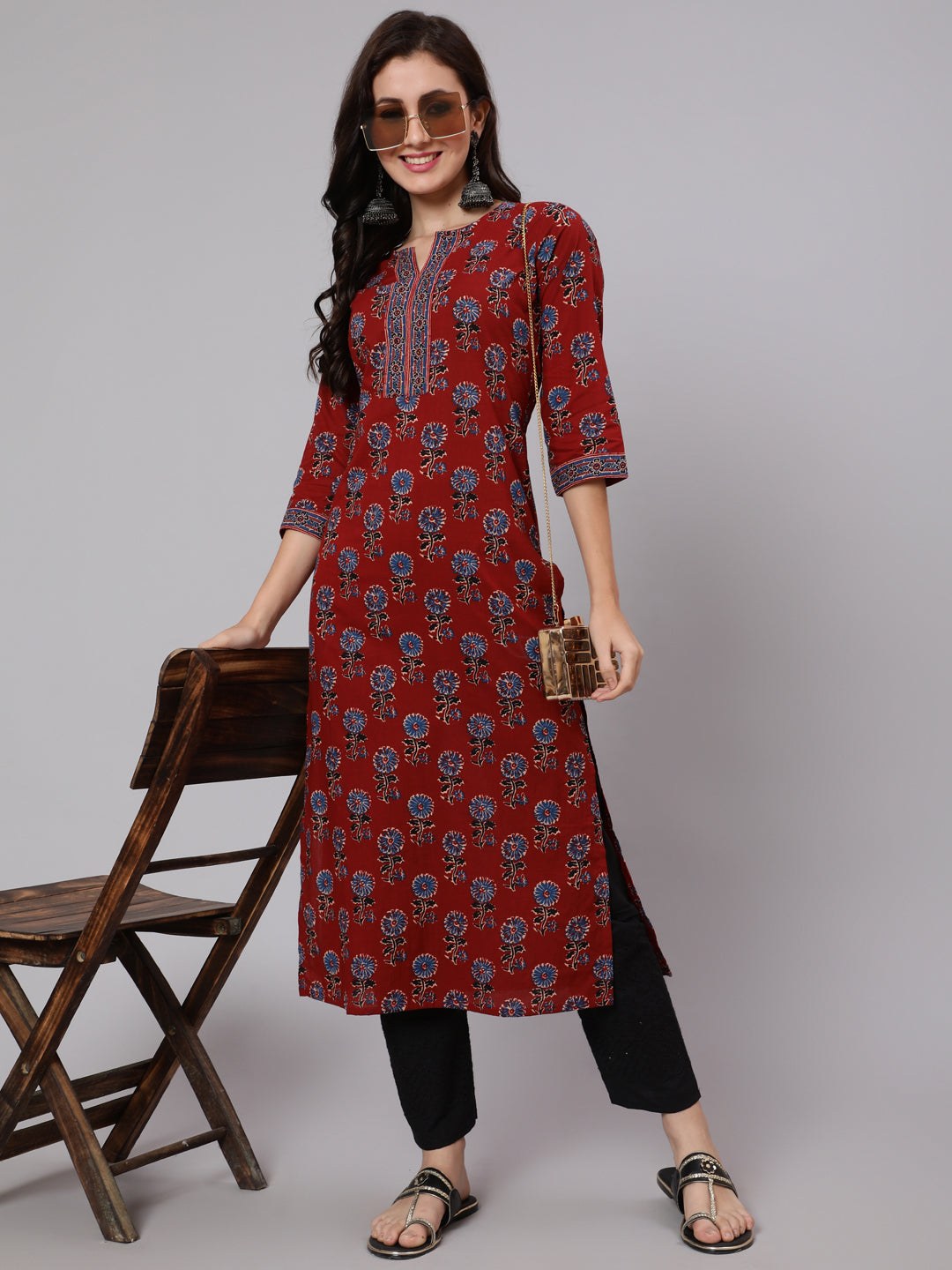 Maroon Ethnic Printed Straight Kurta With Three Quarter Sleeves
