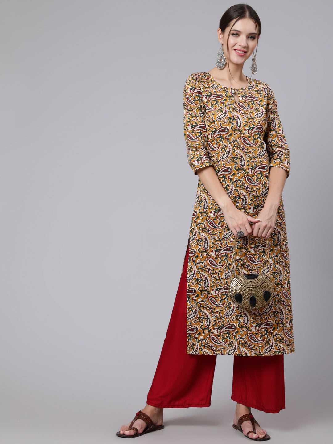 Yellow Printed straight kurta with three quarter sleeves