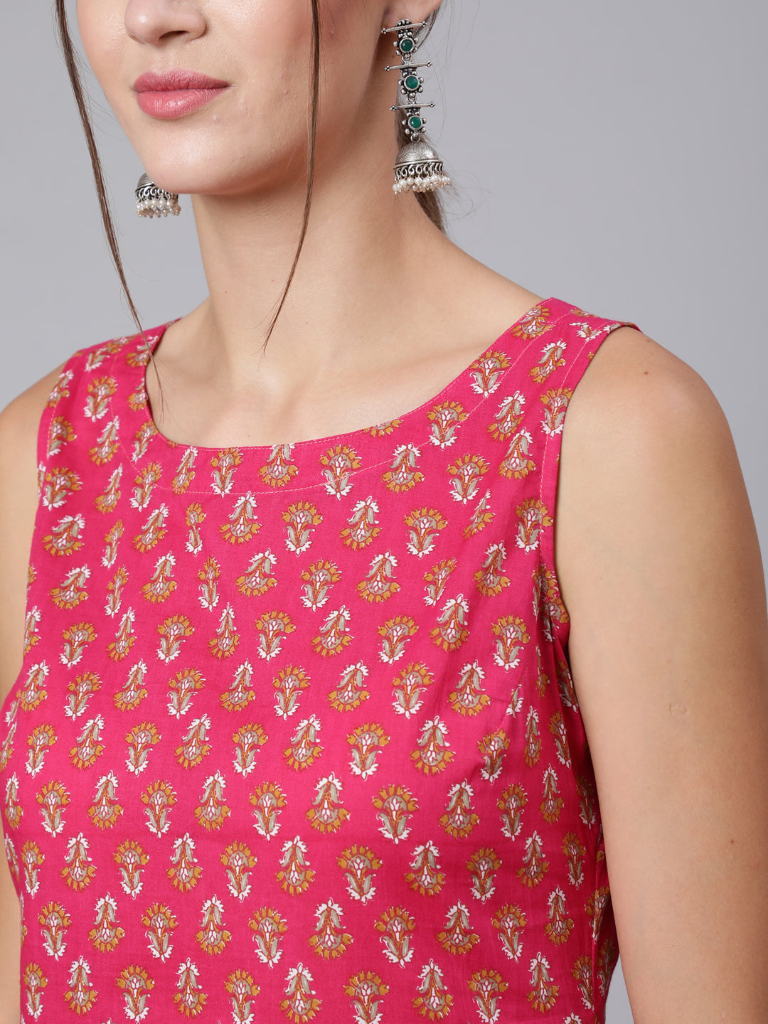 Pink Ethnic Printed Straight Sleeveless Kurta