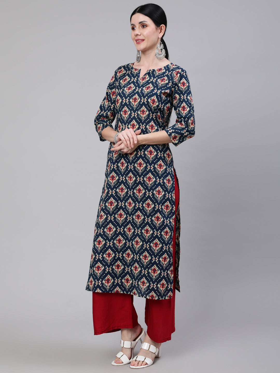 Blue Ethnic Printed Straight Kurta With Three Quarter Sleeves