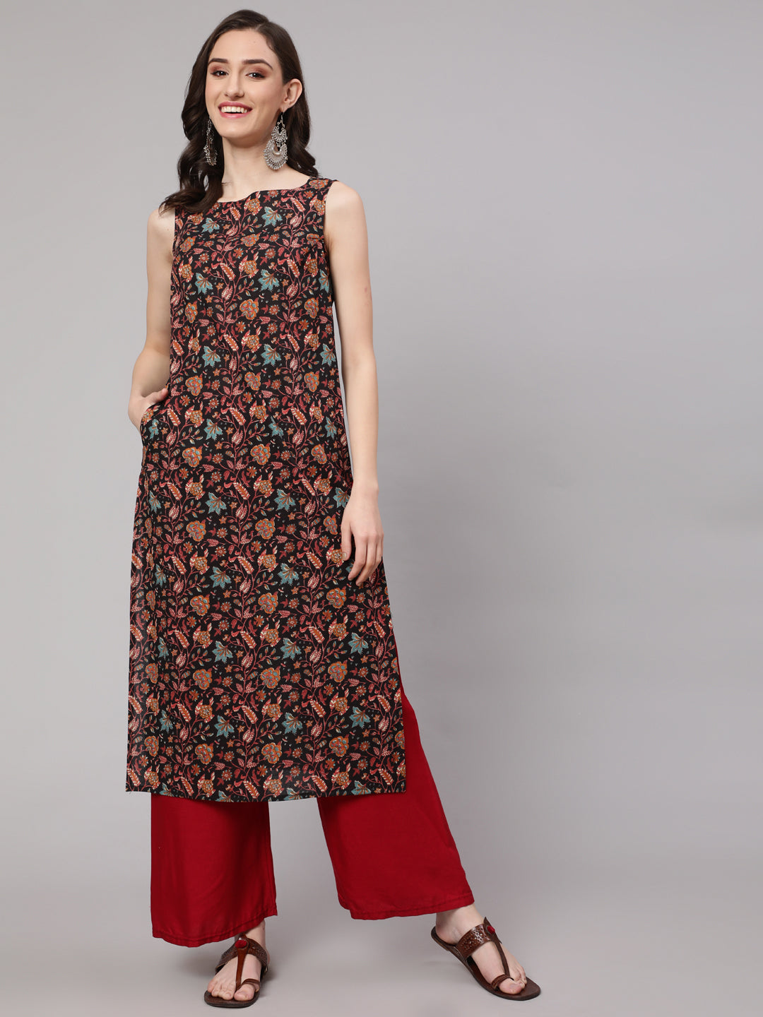 Multi Color Geometric Printed Sleeveless Straight Kurta