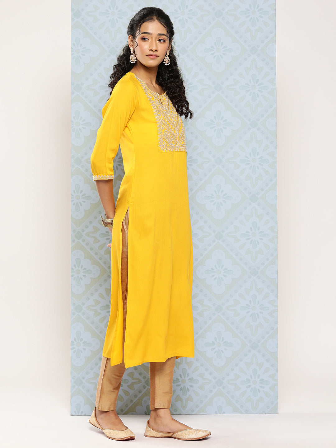 Yellow Embroidered Straight Kurta With Three Quarter Sleeves