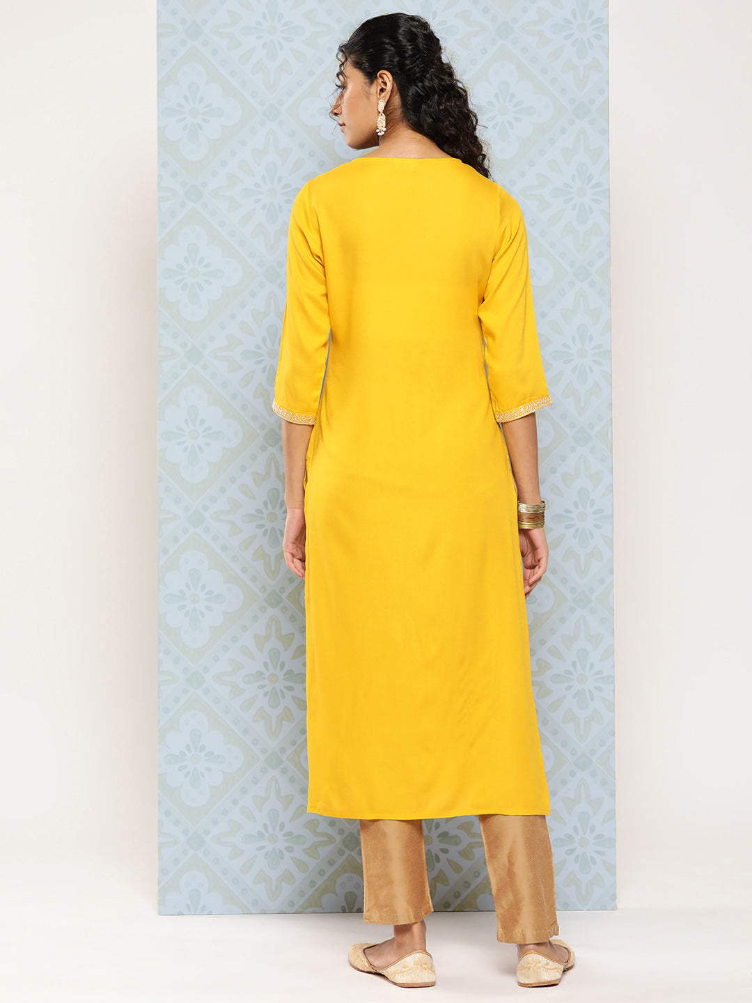 Yellow Embroidered Straight Kurta With Three Quarter Sleeves