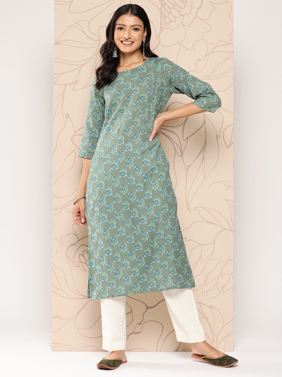 Green Ethnic Printed Straight Kurta With Three Quarter Sleeves