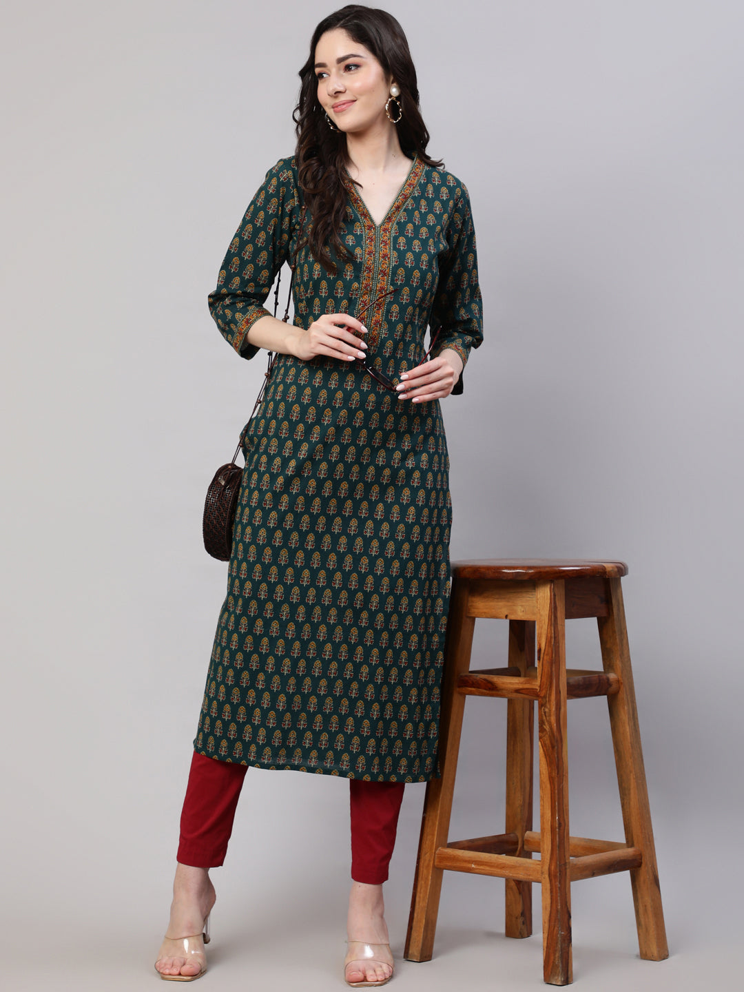 Green Ethnic Printed Straight Kurta With Three Quarter Sleeves