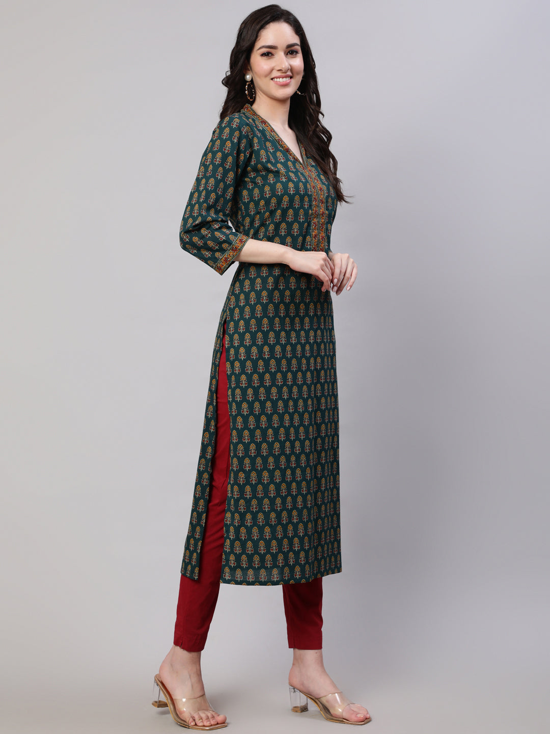 Green Ethnic Printed Straight Kurta With Three Quarter Sleeves