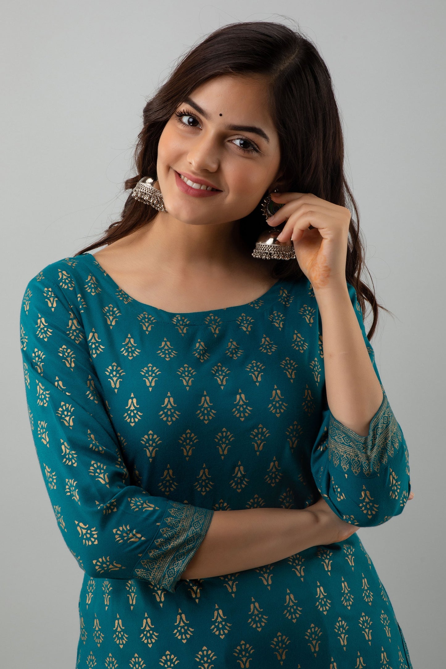 Printed Straight Calf Length 3/4 Sleeves Round Neck Rayon Kurta Set