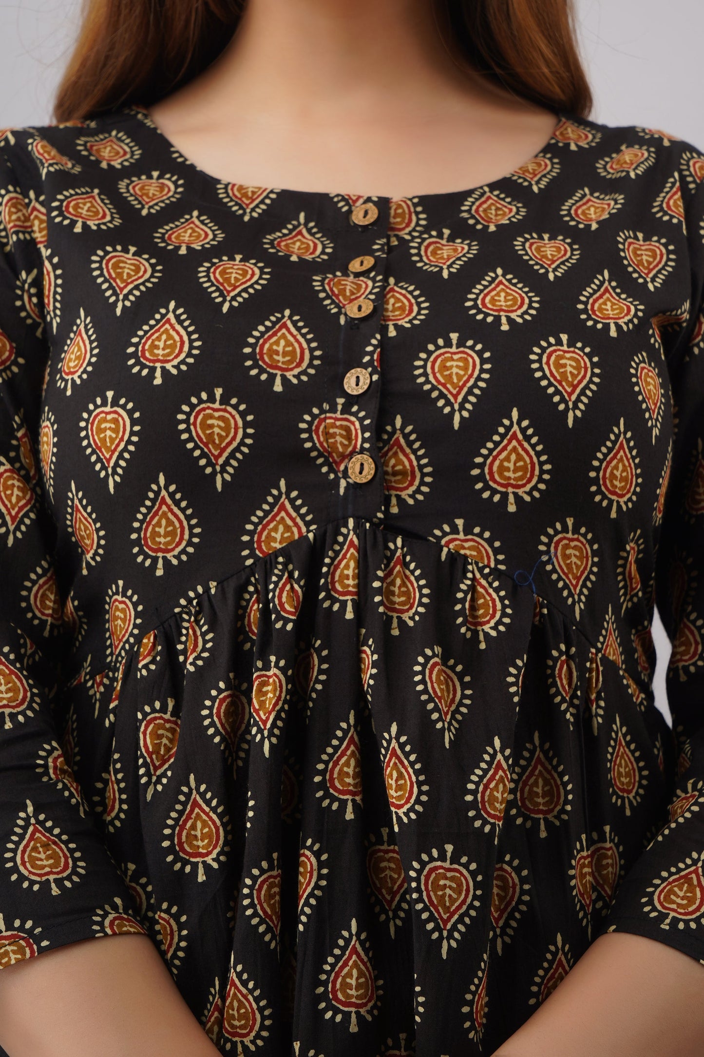 Cotton Short Length Printed Flared 3/4 Sleeves Round Neck Top