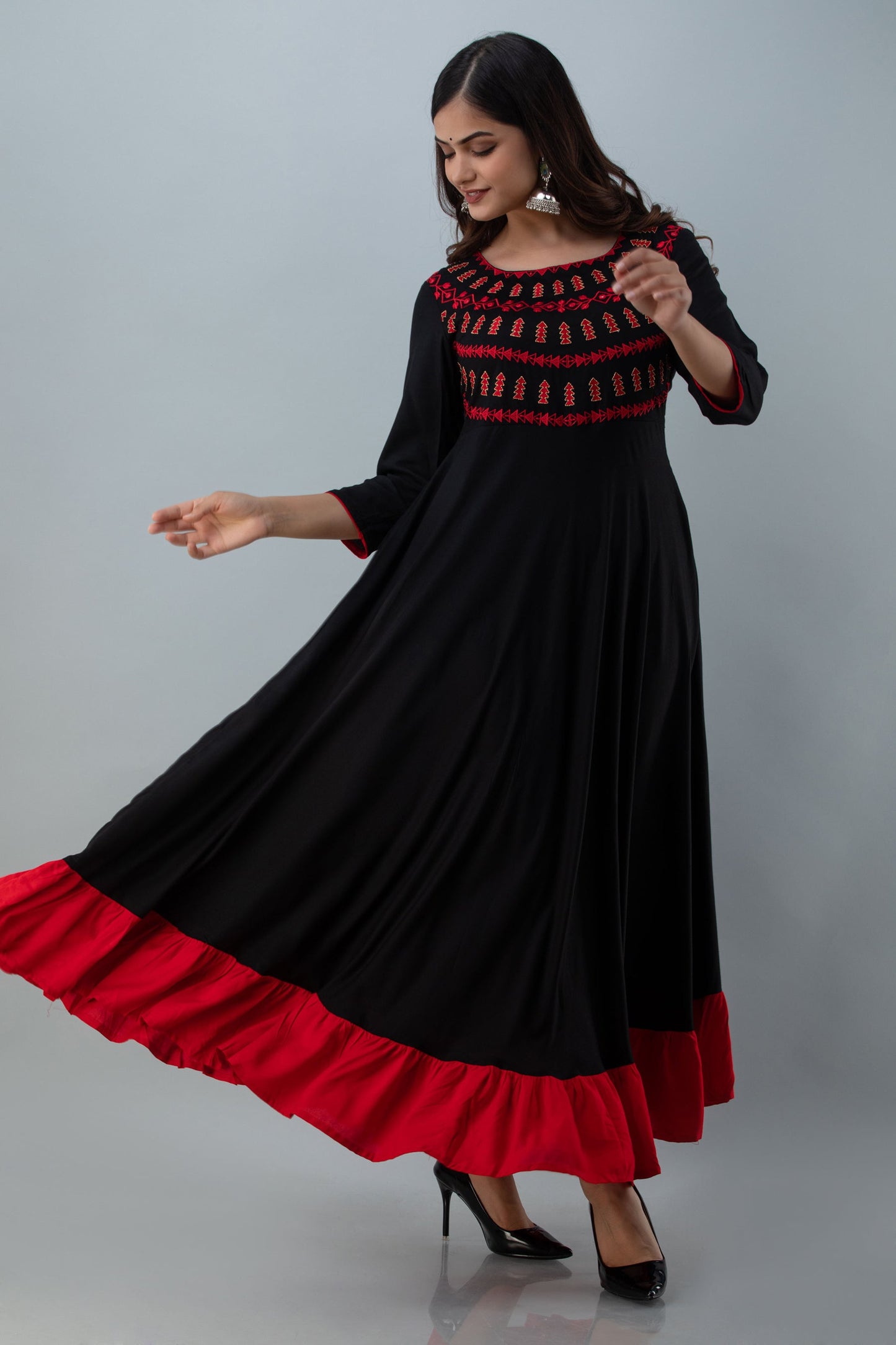 Embroidered Flared Ankle 3/4 Sleeves Round Neck Rayon Kurta