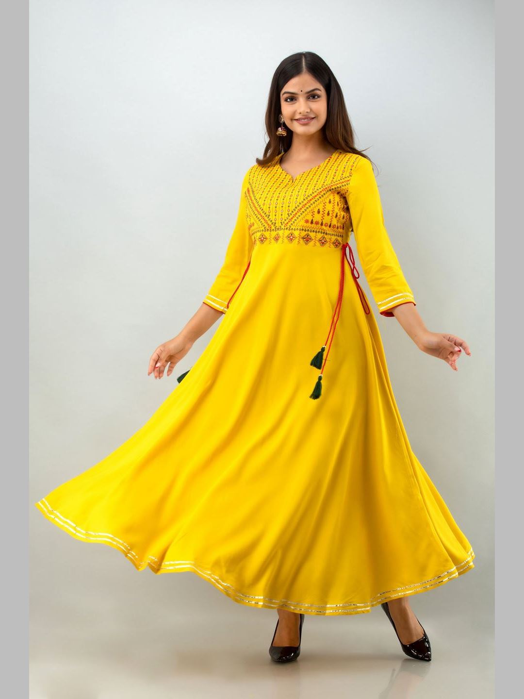 Rayon Embroidered 3/4 Sleeve Straight Round Neck Calf Length Kurta