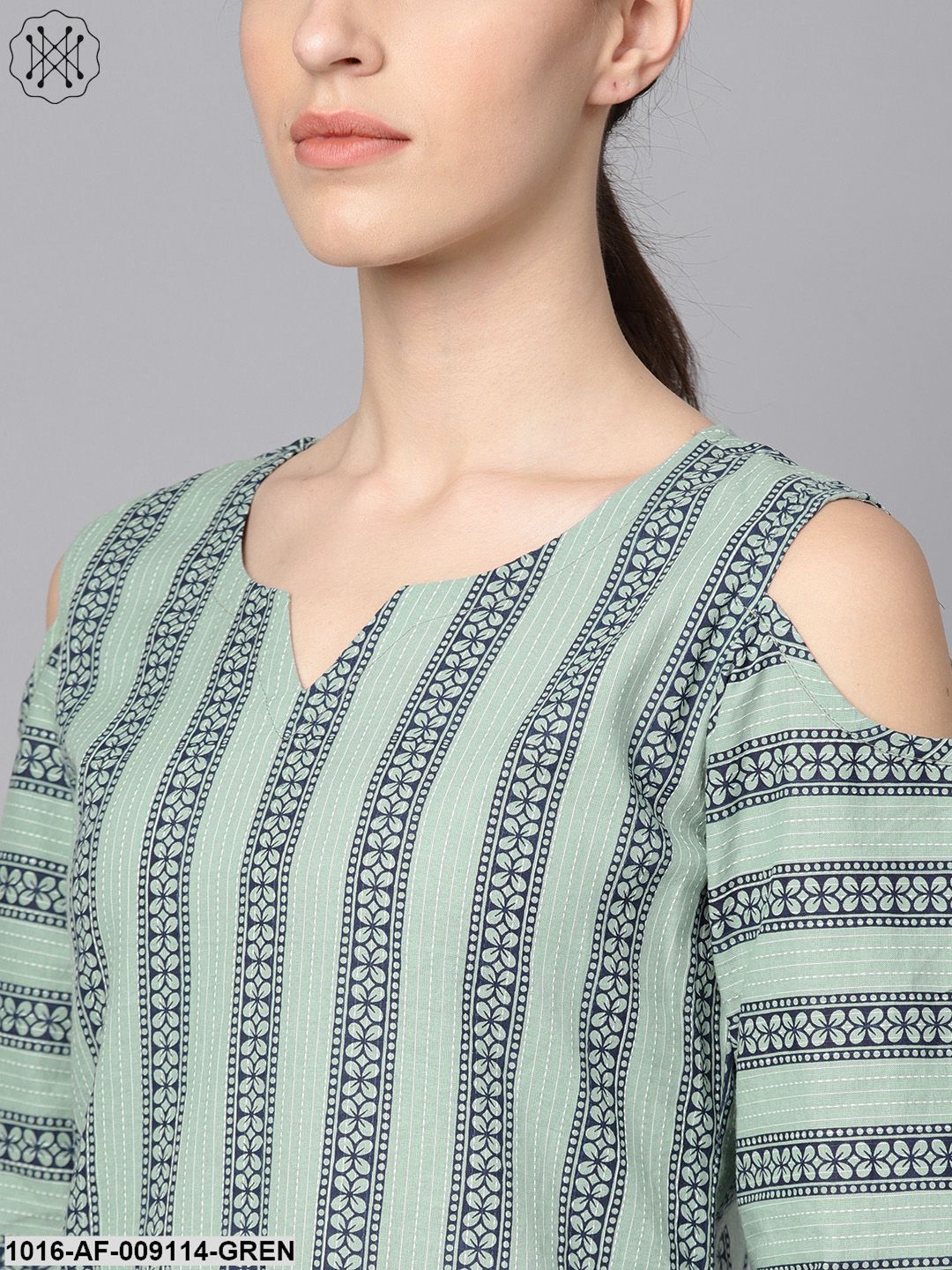 Pastel Green Printed Kurta Set With Solid Navy Blue Pants
