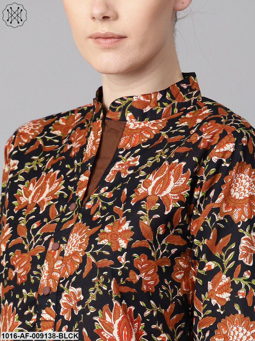 Floral Printed 3/4Th Sleeve A-Line Kurta With Solid Black Pants