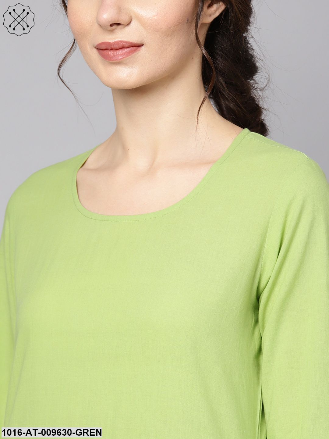 Pastel Green Round Neck Kurta With Rayon Printed Stole