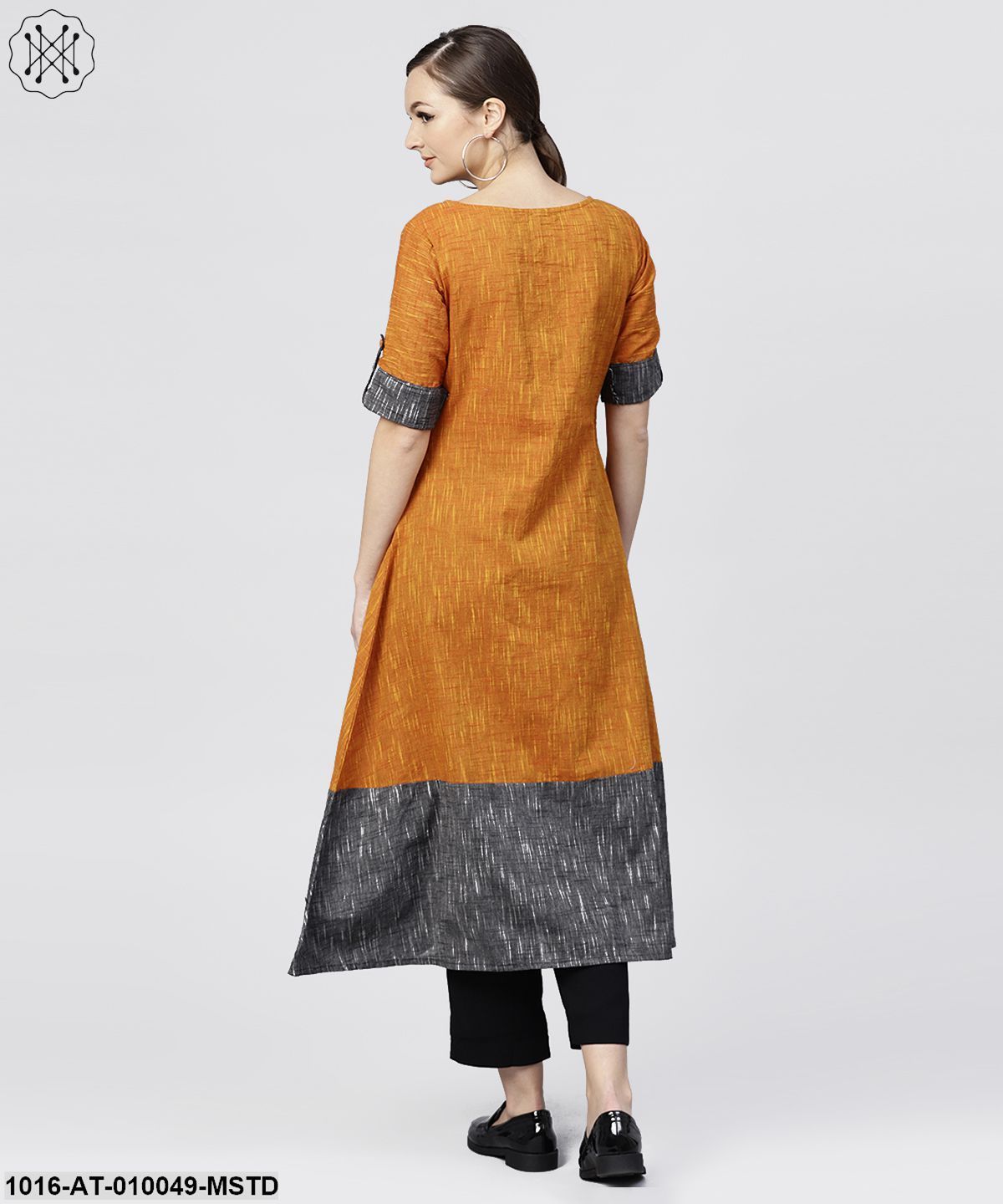 Multi Colored Kurta With Round Neck And 3/4 Sleeves