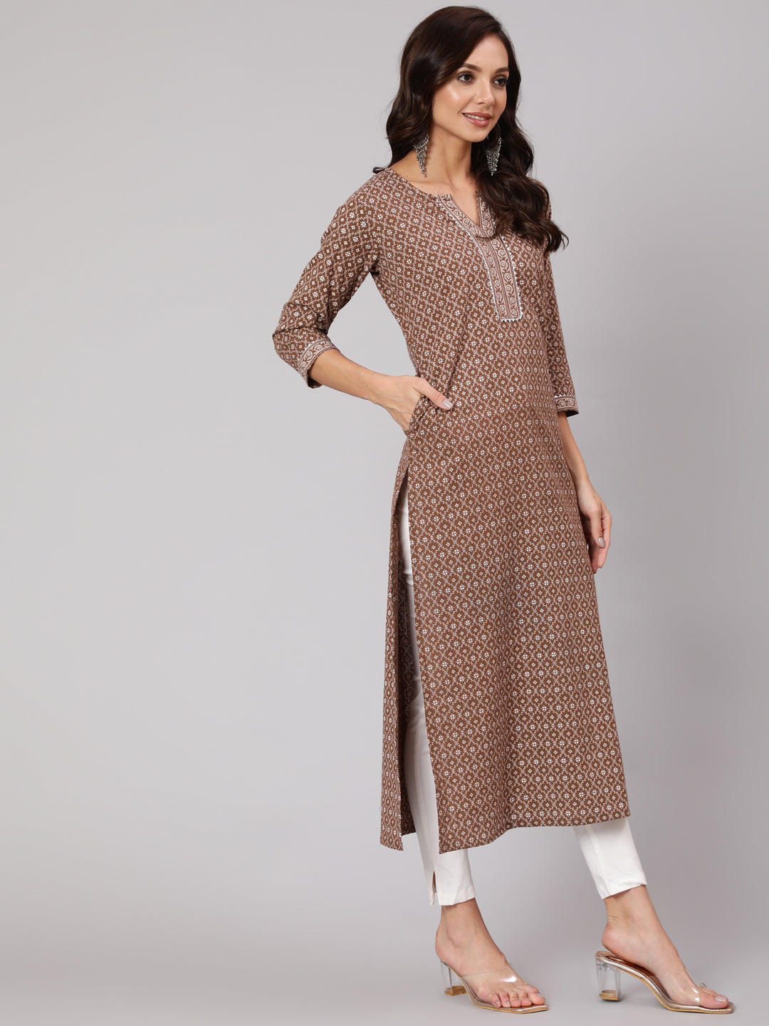 Brown Printed Straight kurta With Three Quarter Sleeves