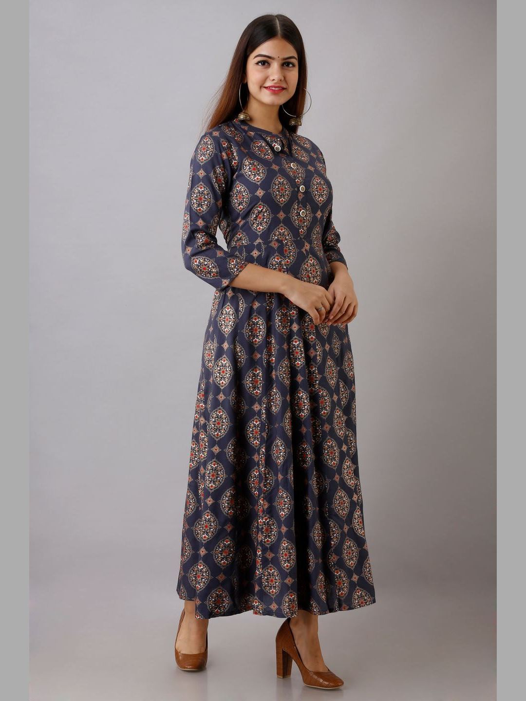 Women Rayon Printed Flared Kurta
