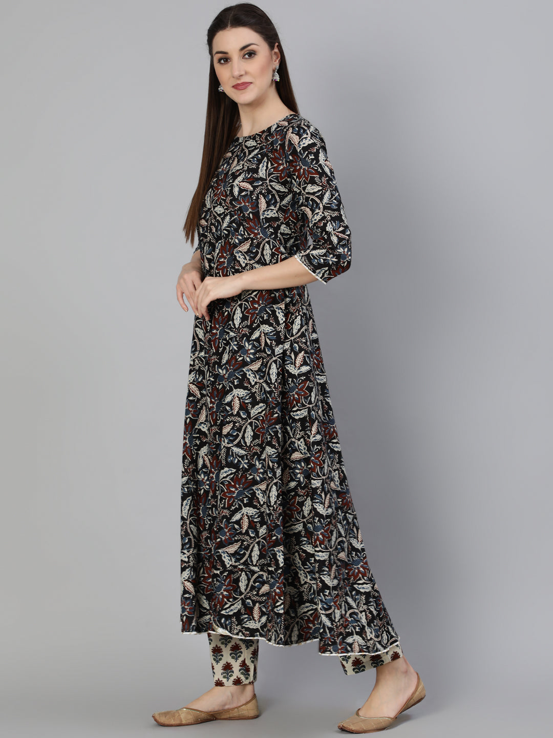 Printed Round Neck Ankle Length 3/4 Sleeve Cotton Flared Kurta, Pant & Malmal Dupatta Set
