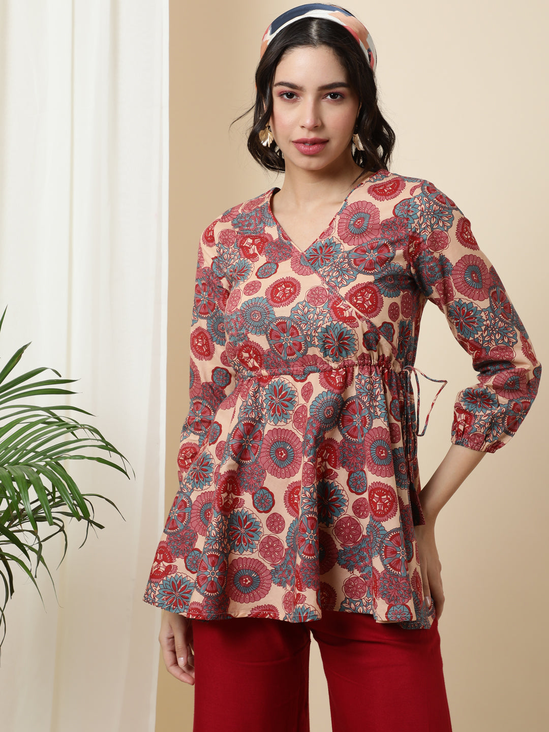 Cotton Short Length Length Printed Flared 3/4 Sleeves V-Neck Top