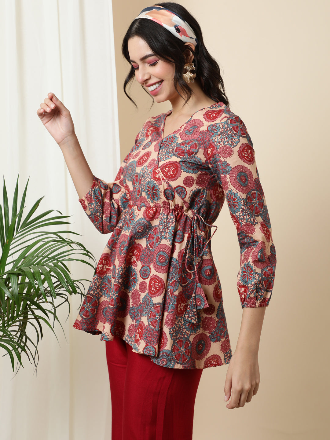 Cotton Short Length Length Printed Flared 3/4 Sleeves V-Neck Top