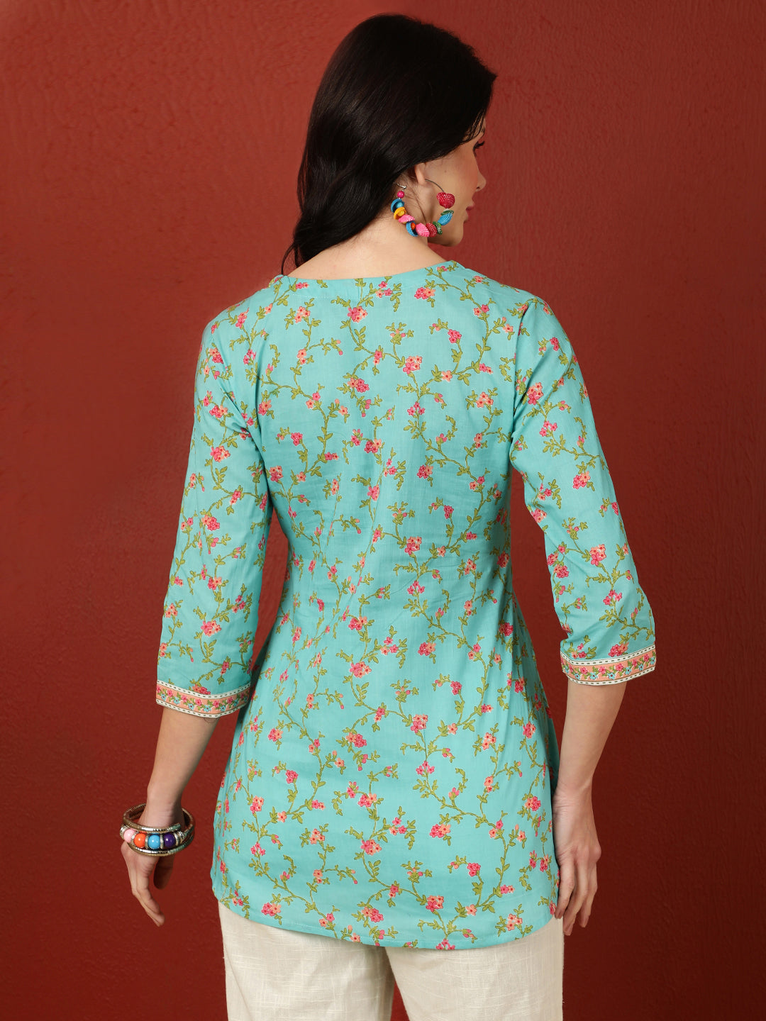 Cotton Crop Length Printed Flared 3/4 Sleeves Round Top