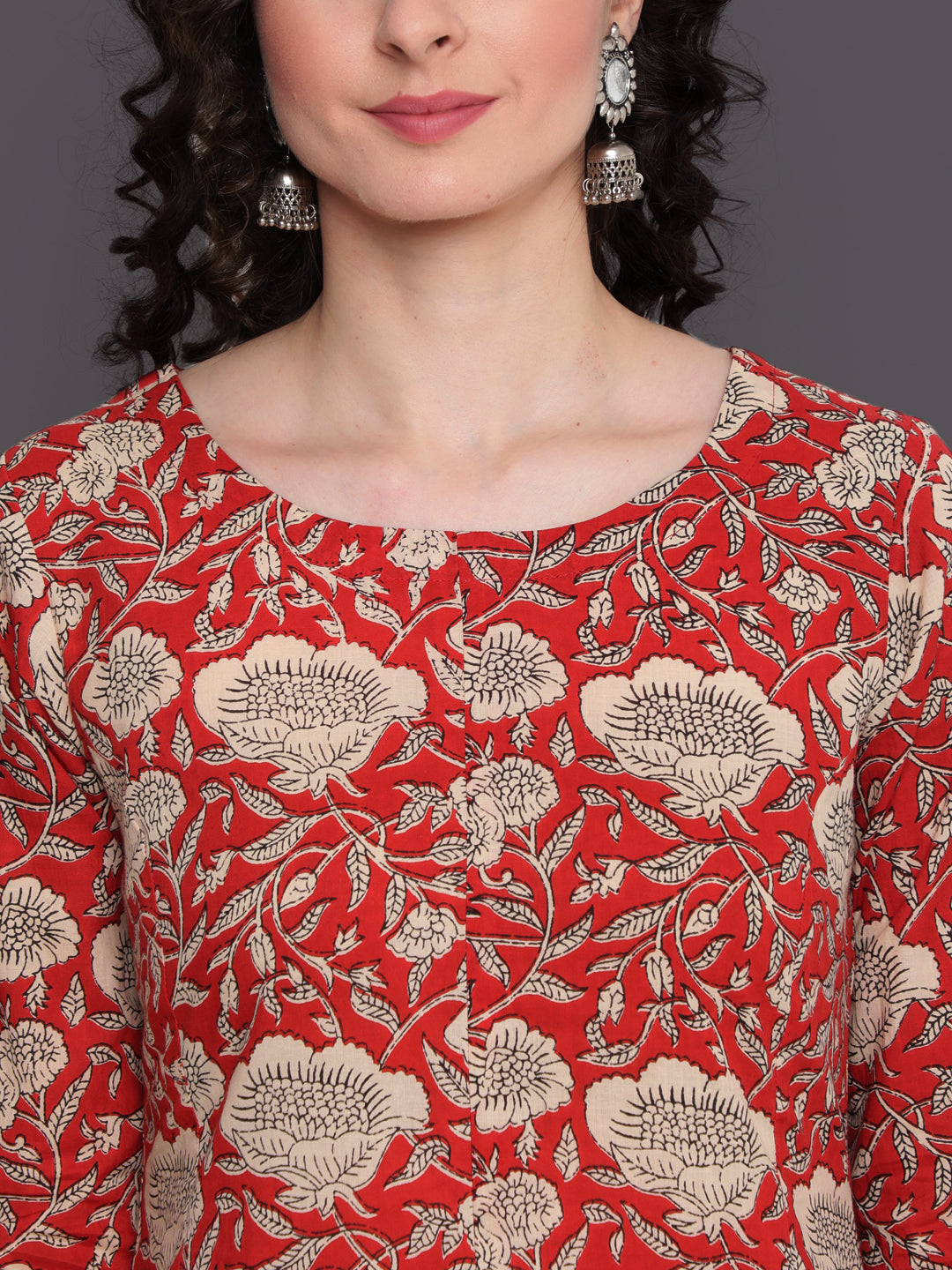 Cotton Calf Length Straight 3/4 Sleeve Round Neck Printed Kurta