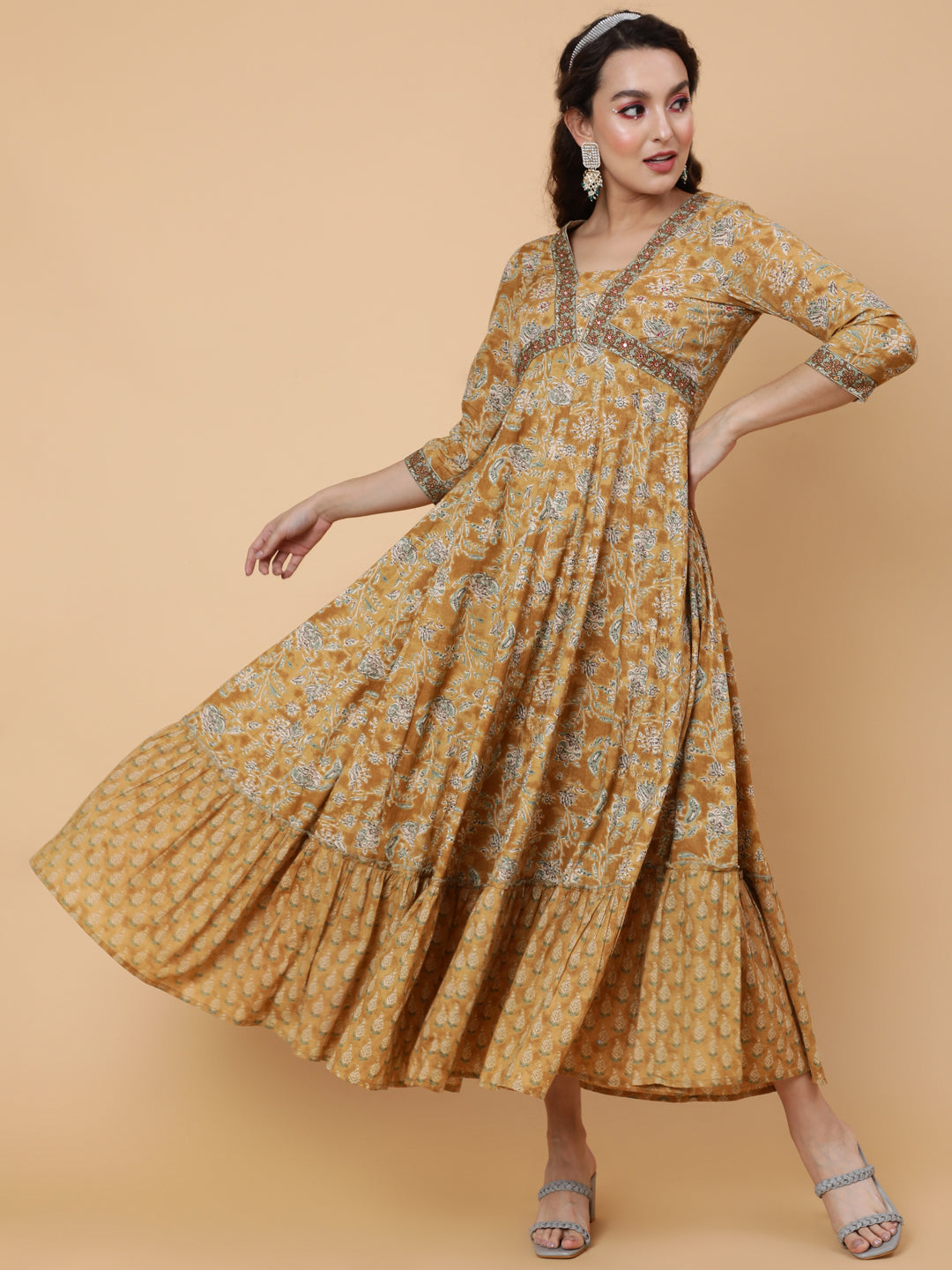 Cotton Ankle Printed Flared 3/4 Sleeve V Kurta