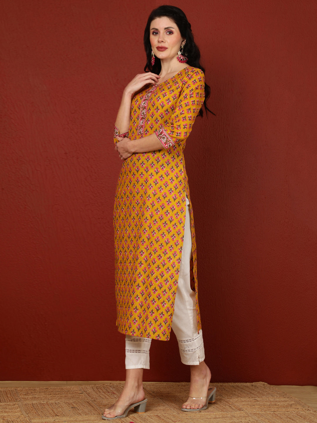 Cotton Calf Length Printed Straight 3/4 Sleeves Round Kurta