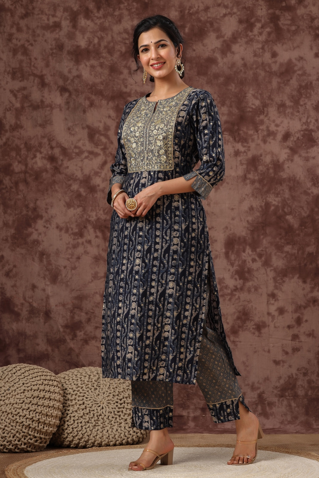 Women`s Blue Chanderi Silk Embroidered Straight Kurta Sets