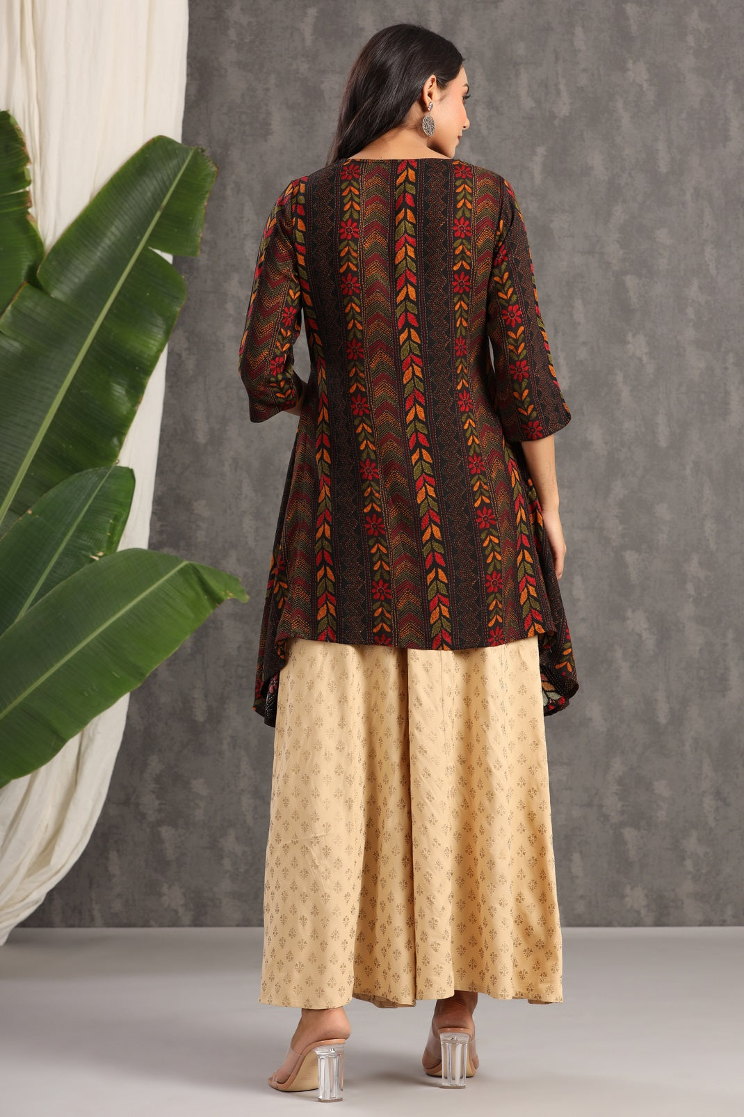Women`s Black Rayon Printed Asymmetric Kurta