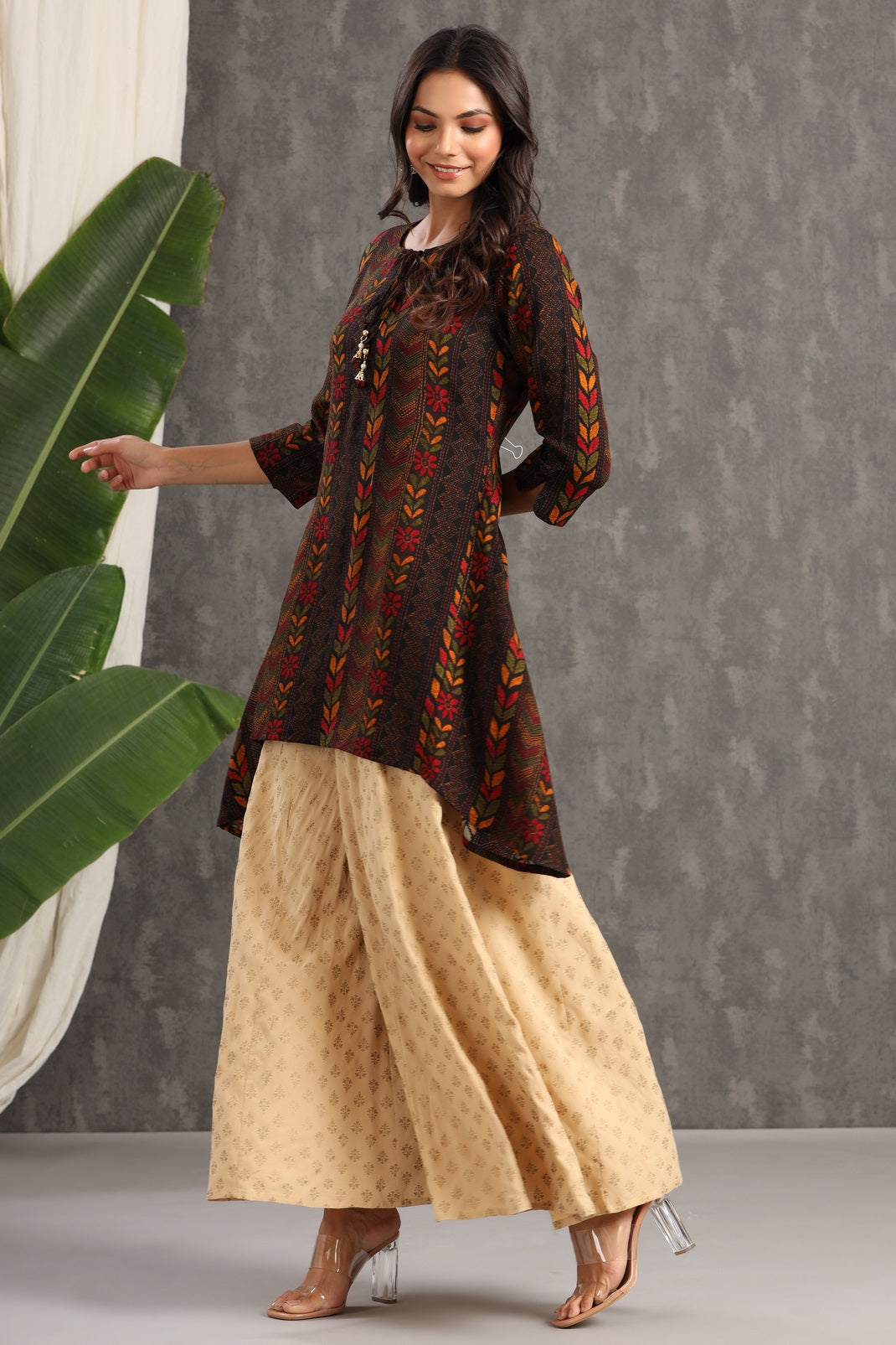 Women`s Black Rayon Printed Asymmetric Kurta
