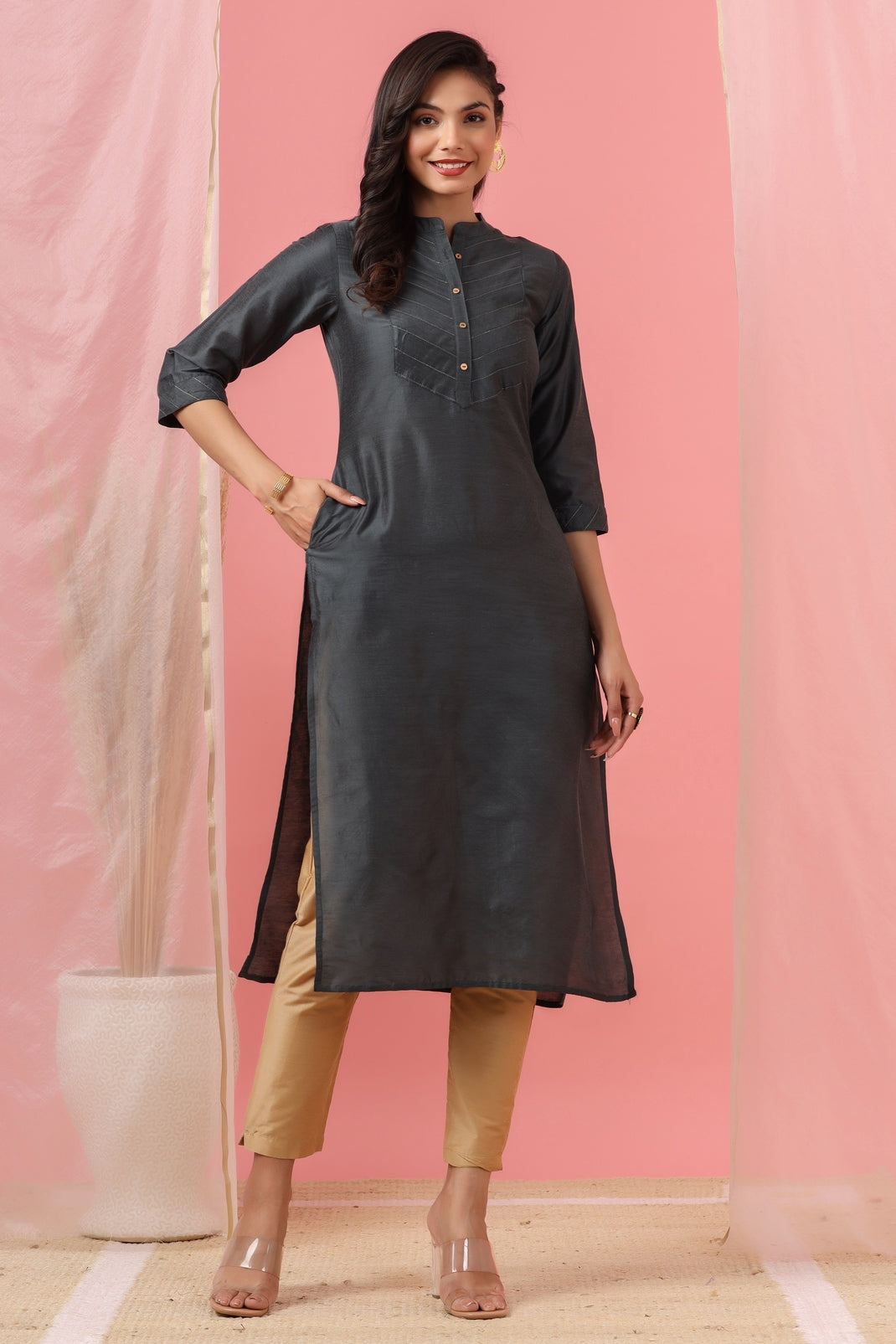 Women`s Darkgrey Tussar Silk Solid Straight Kurta