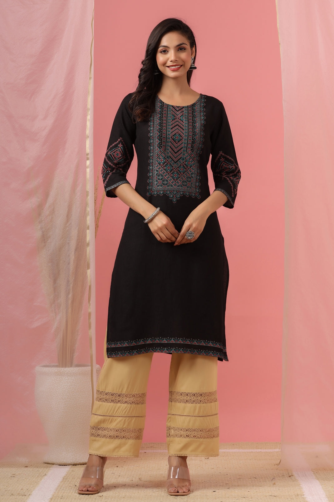 Women`s Black Rayon Flex Printed Straight Kurta
