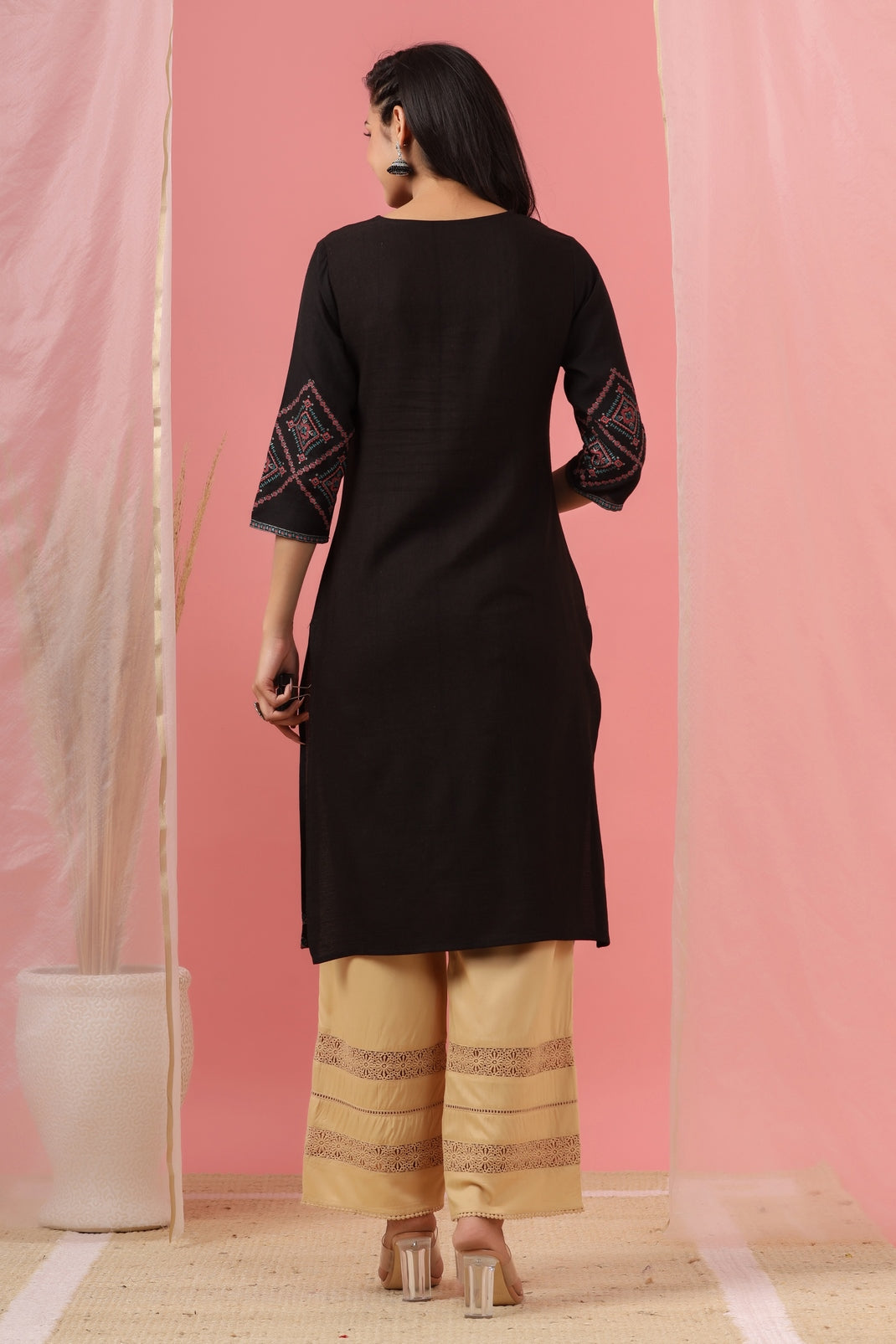 Women`s Black Rayon Flex Printed Straight Kurta