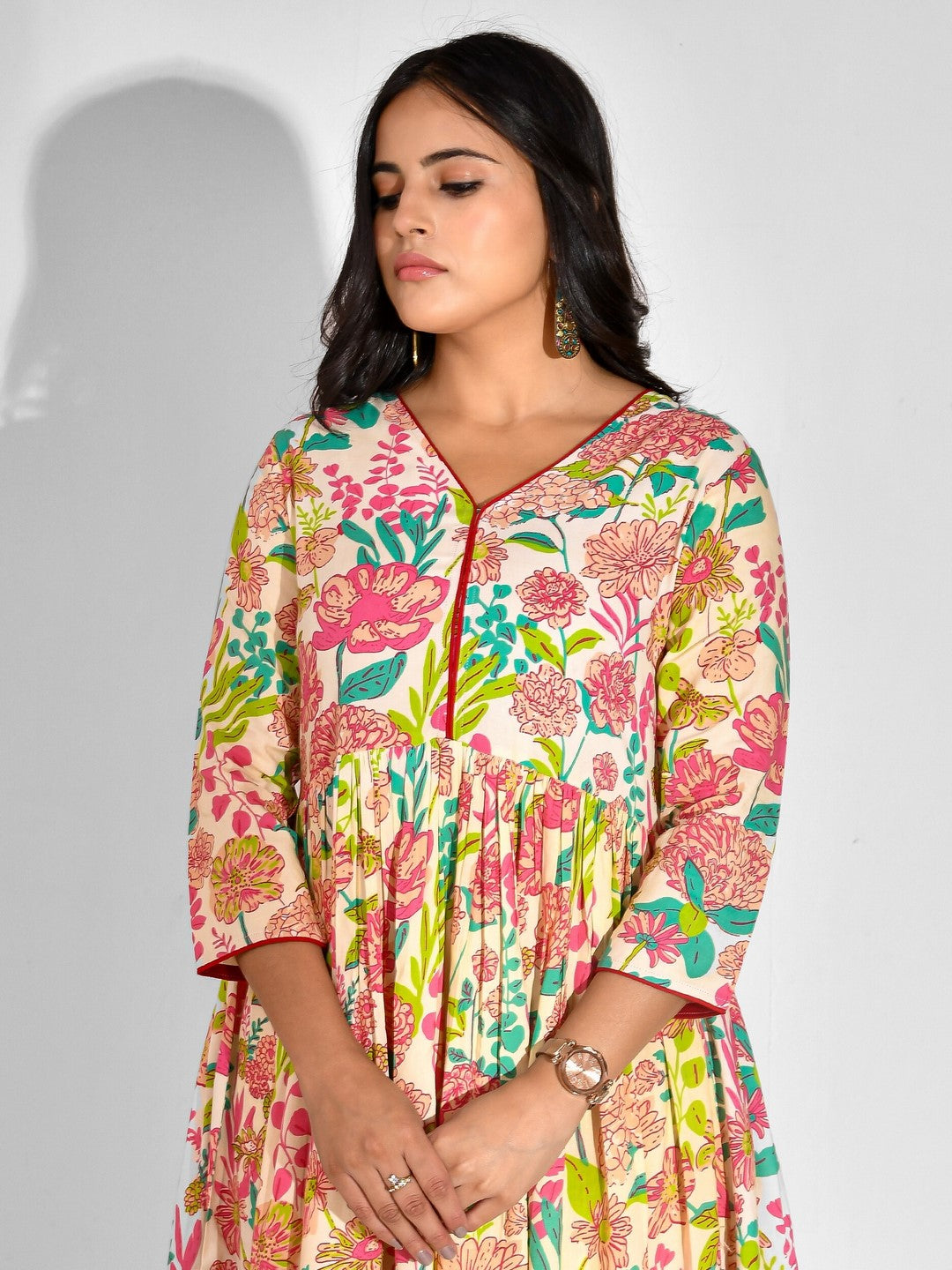 Viscose Rayon Floral V Neck Kurta Set