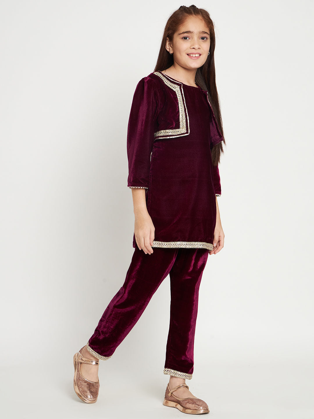 Straight Style Velvet Fabric Violet Color Kurti And Salwar