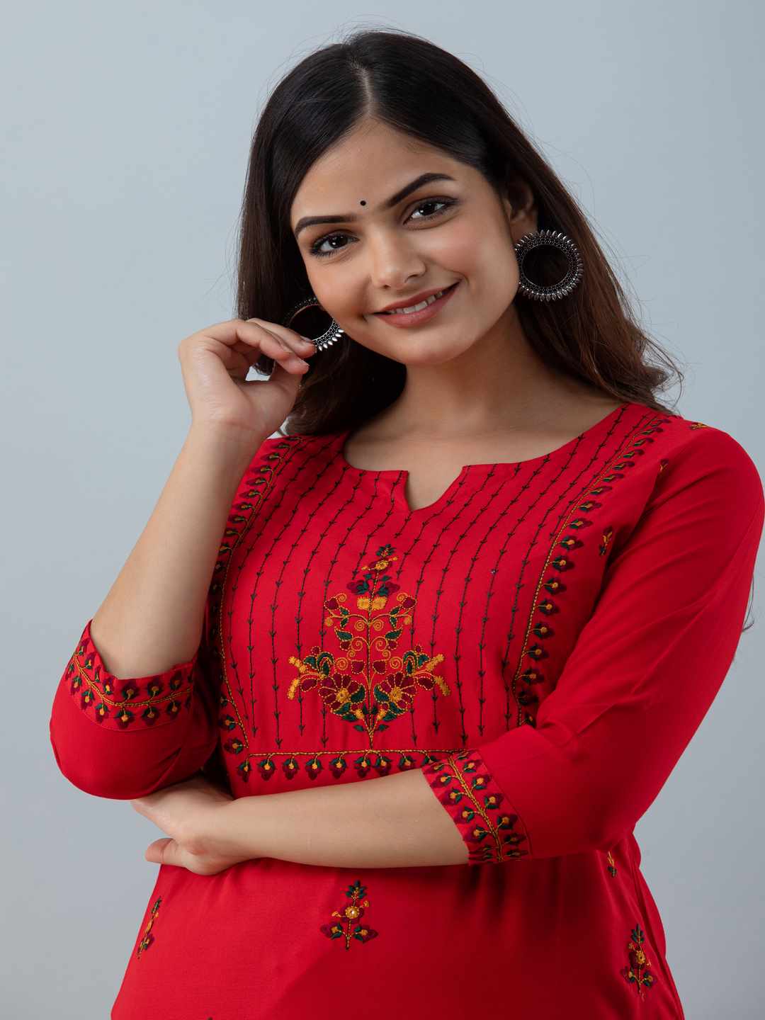 Rayon Embroidery Straight 3/4 Sleeves Round Neck Calf Kurta