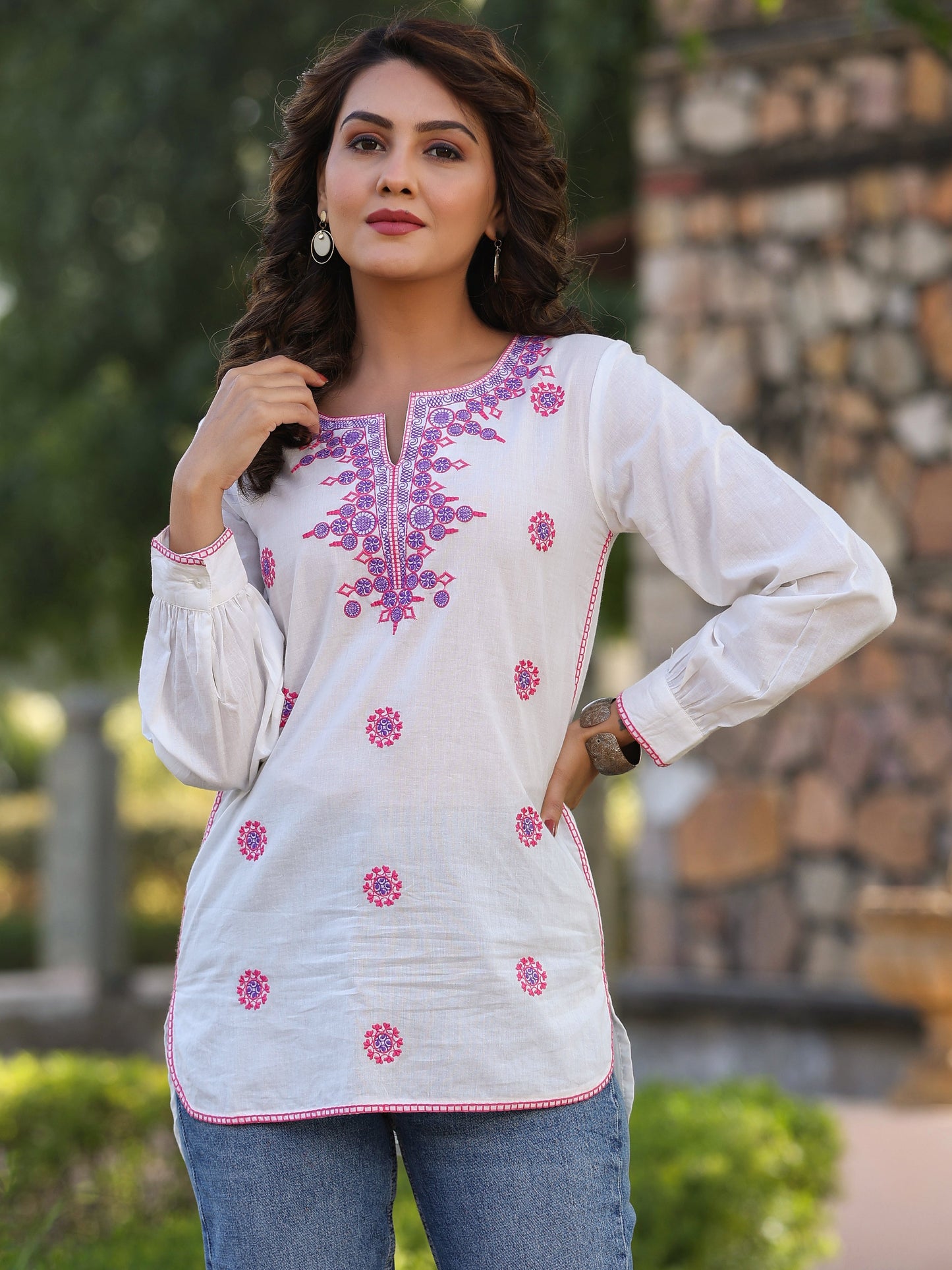 Off-White Cambric Solid Embroidery Tunic