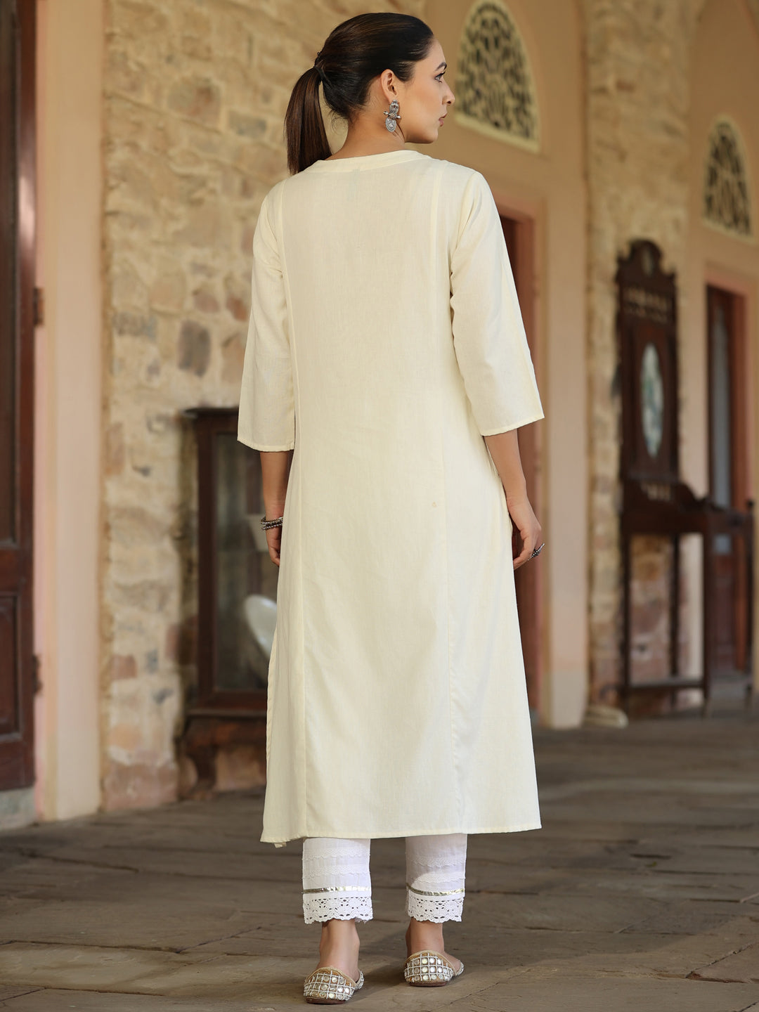 Offwhite Cotton Flex Embroidery Straight Kurta